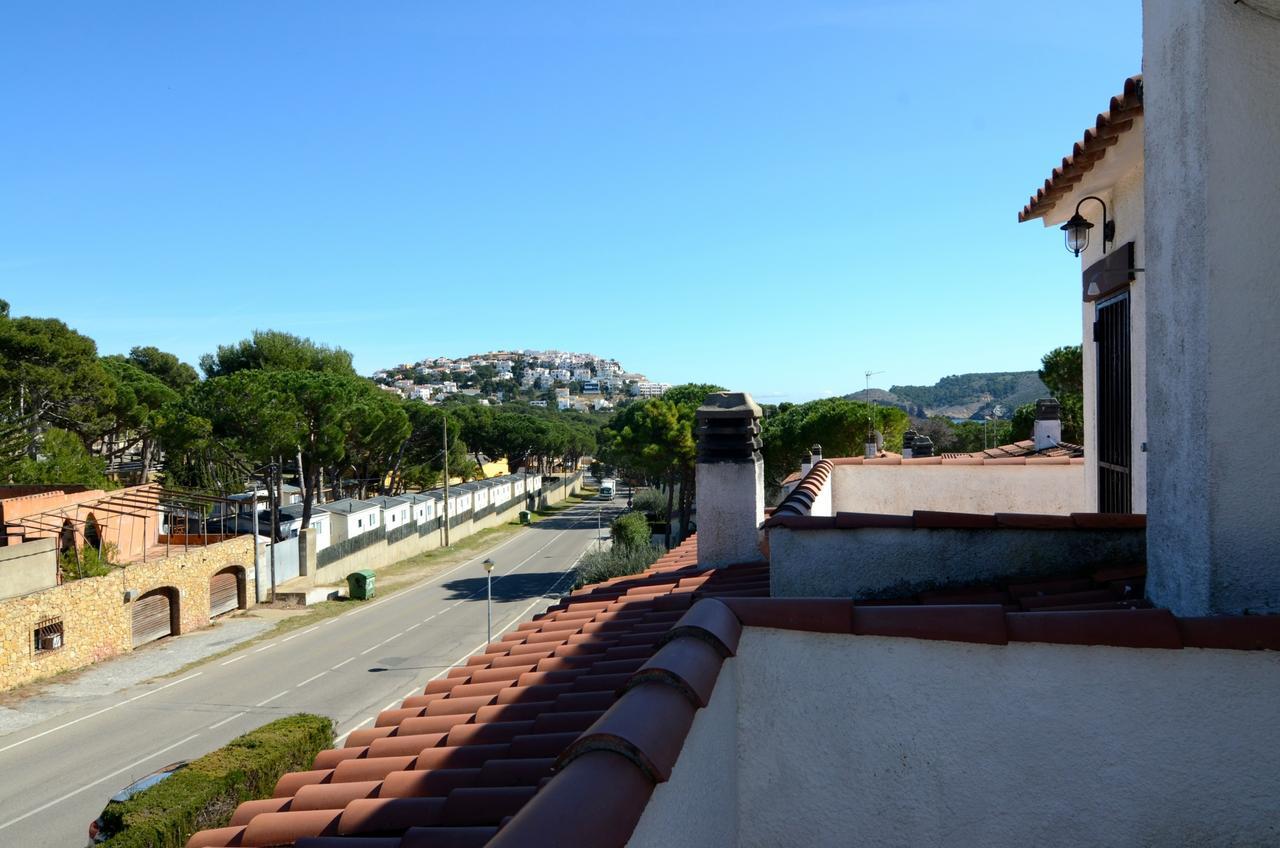 Avinguda Montgo Villa L' Escala Exterior foto