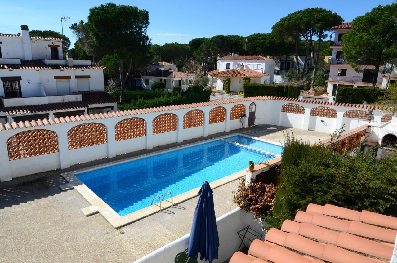 Avinguda Montgo Villa L' Escala Exterior foto
